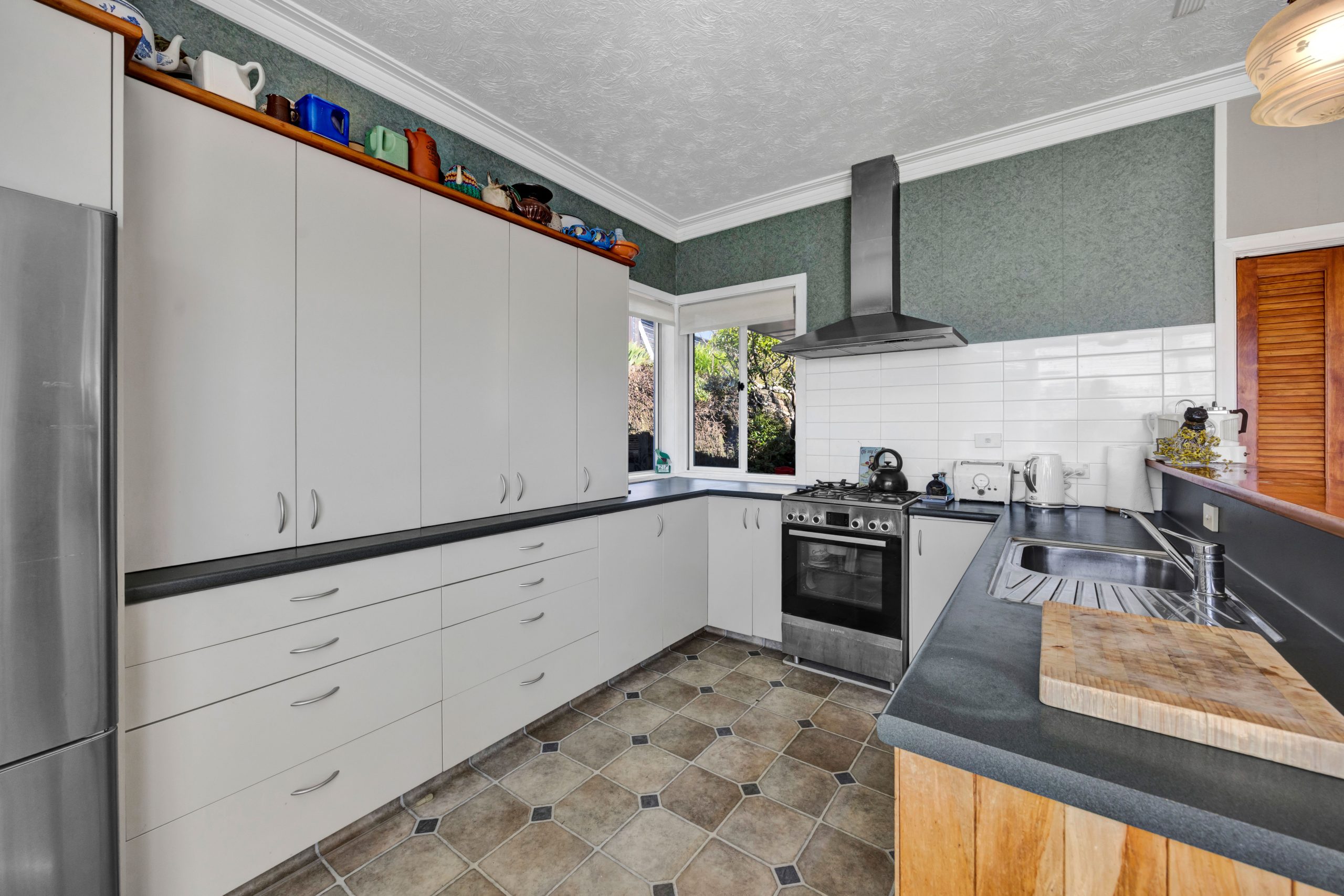 32 Queens Road, Glen Avon, Taranaki 4312 NZ