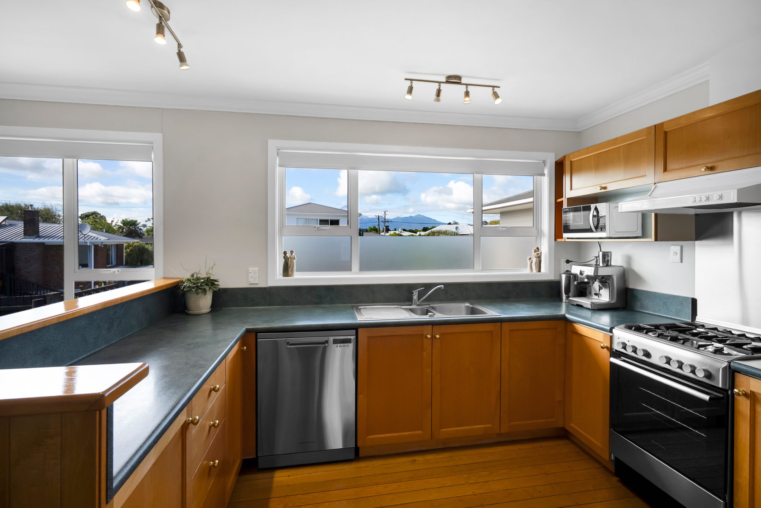 228A Omata Road, Spotswood, Taranaki 4310 NZ