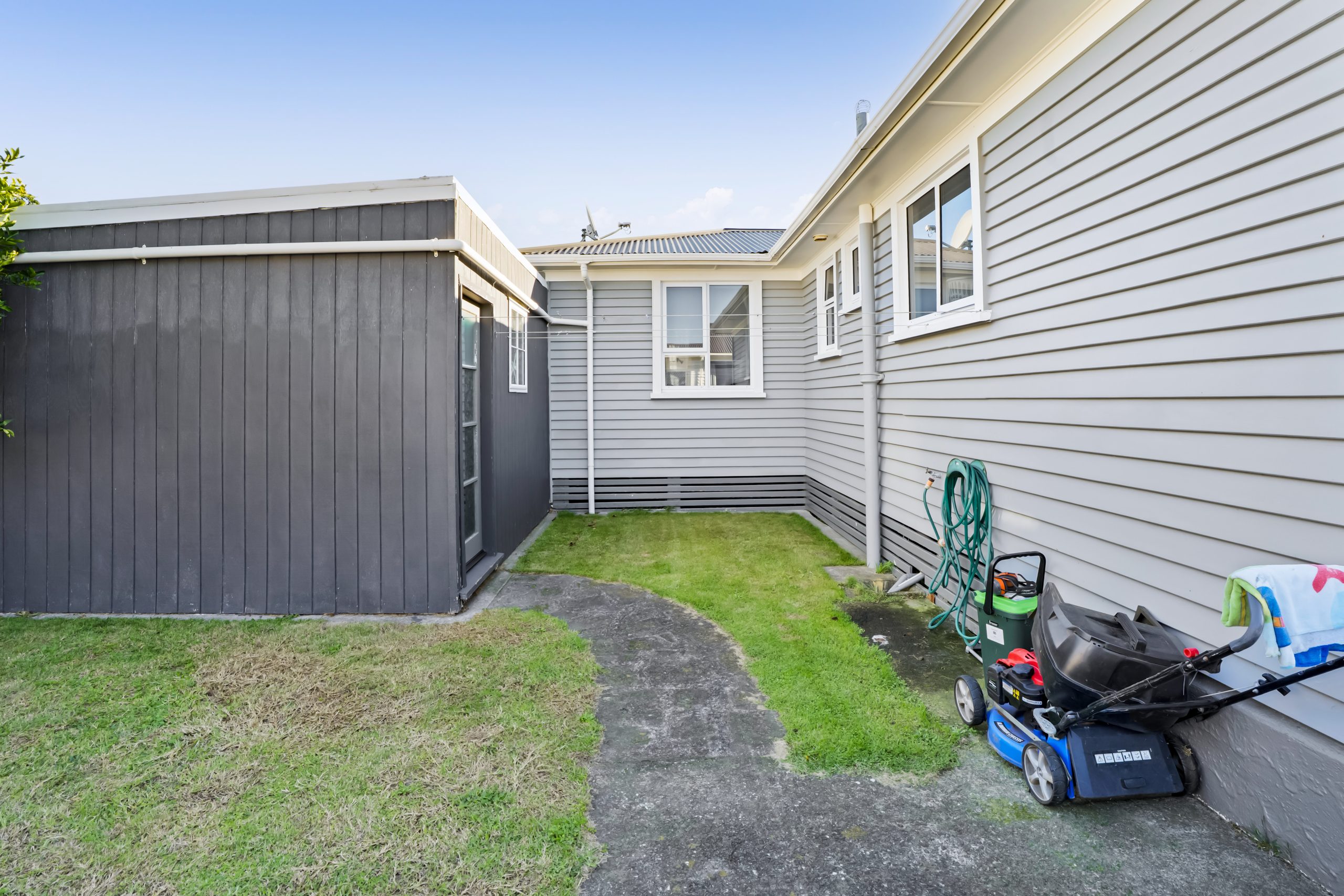 12 Karaka Street, Merrilands, Taranaki 4312 NZ
